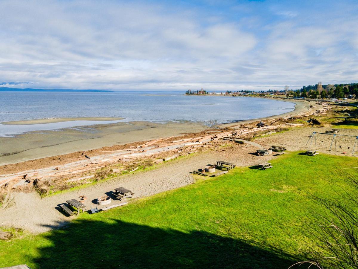 Sea Edge Motel Parksville Exterior foto