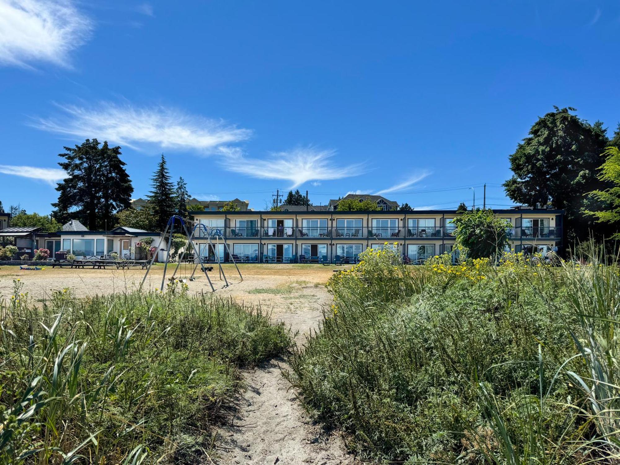 Sea Edge Motel Parksville Exterior foto