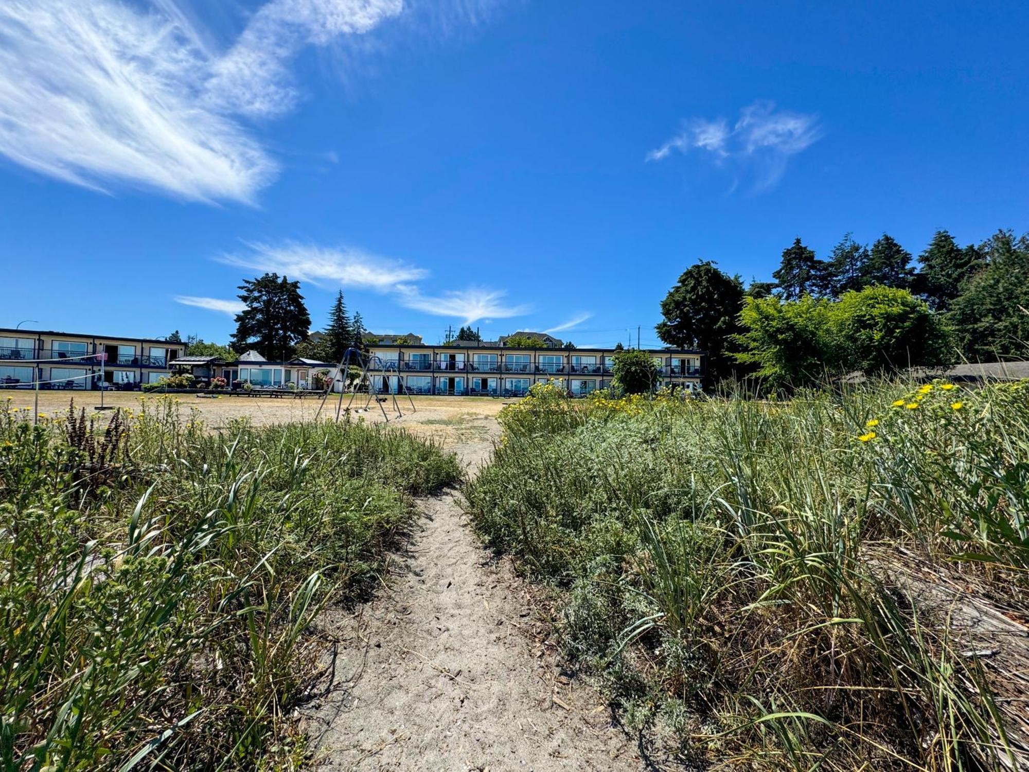 Sea Edge Motel Parksville Exterior foto