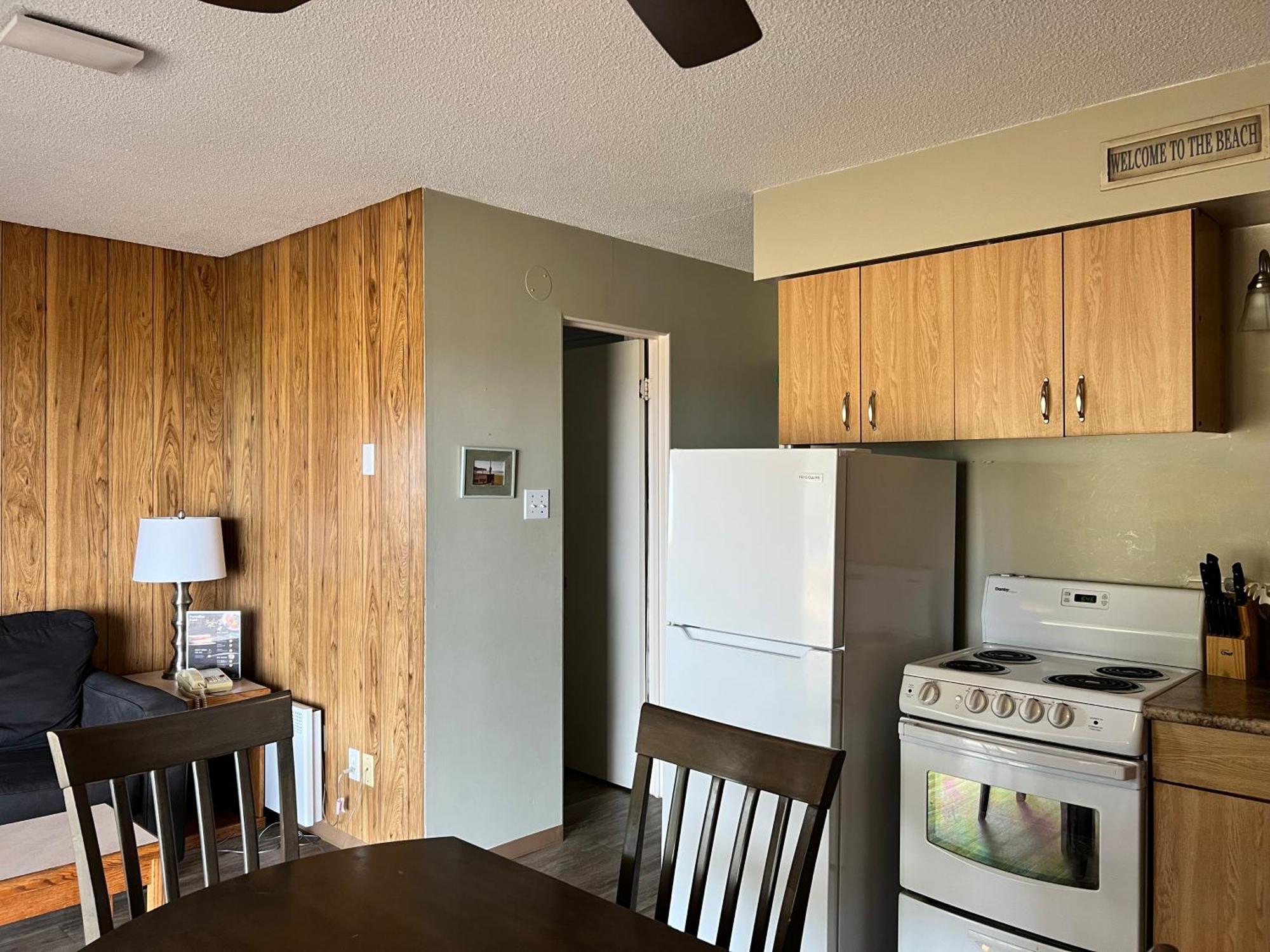Sea Edge Motel Parksville Quarto foto